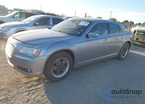 2011 Chrysler 300 Limited z USA, uszkodzony, nr VIN 2C3CA5CGXBH531841